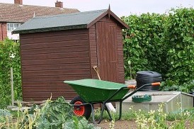 988px-Elmgrove_allotment_shed