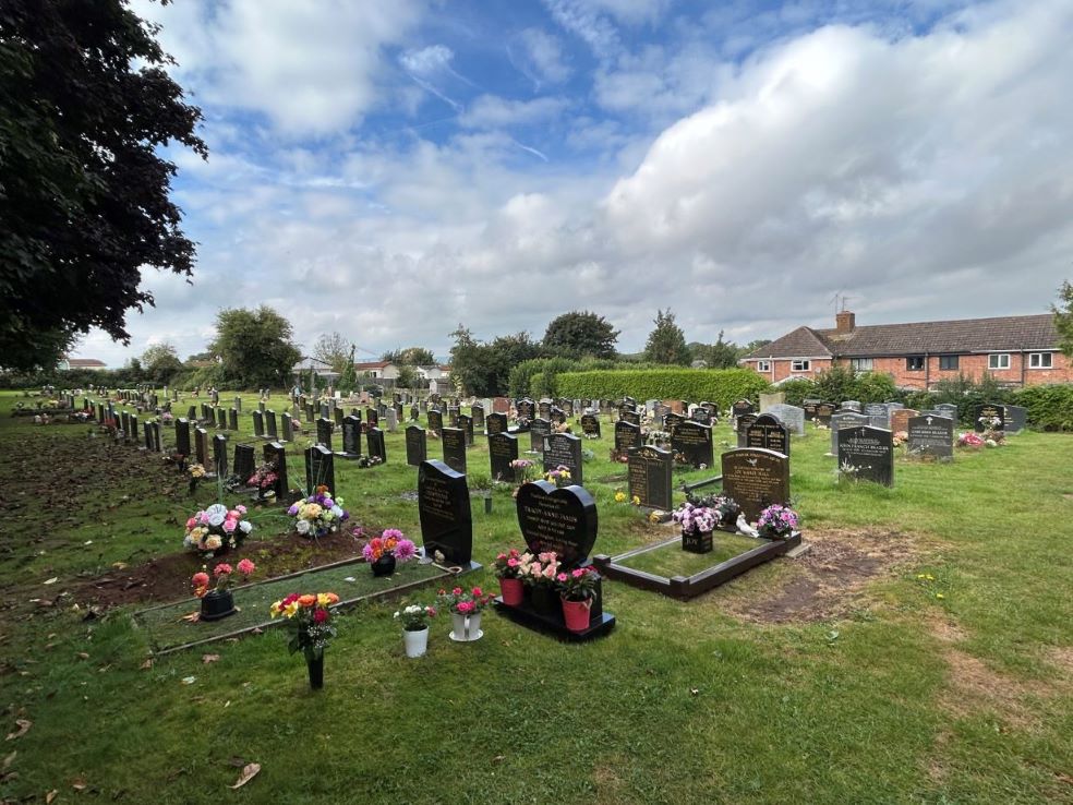 Graves in Ross-on-Wye Cemetery