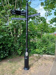One of Ross-on-Wye's new fingerposts